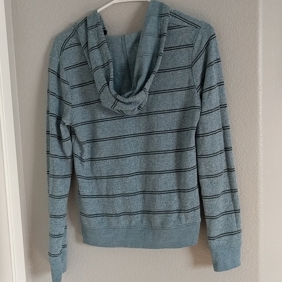 Volcom pull over - Picture 4 of 4